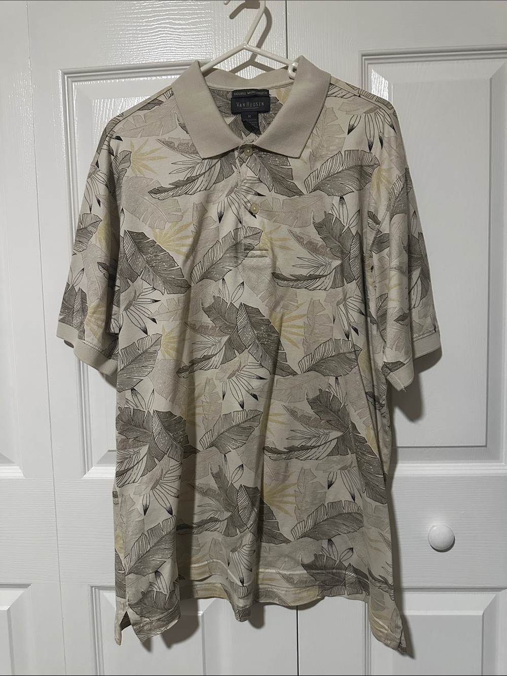 Van Heusen Men's Beige and Gray Tropical Leaf Polo